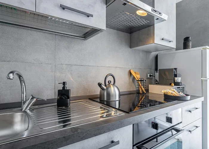 Lägenhet Lovely - 15 Minutes To Duomo Milano