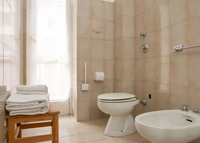 Lejlighed Artstay - Exclusive In Porta Romana, Free Parking *