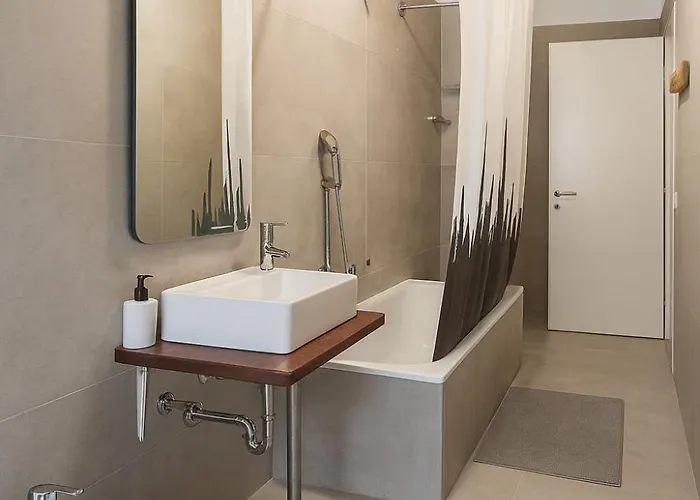 Milanrentals - Pisacane Apartmán *