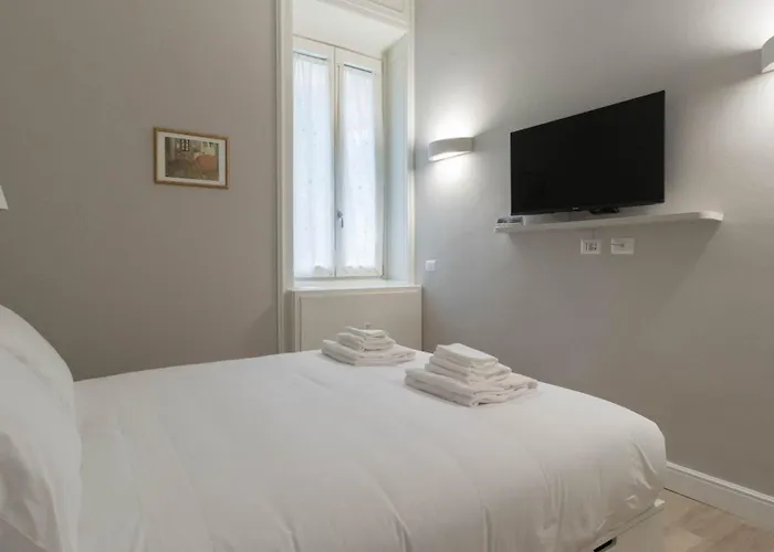 Italianway Easy - Porta Nuova 6 Lägenhet