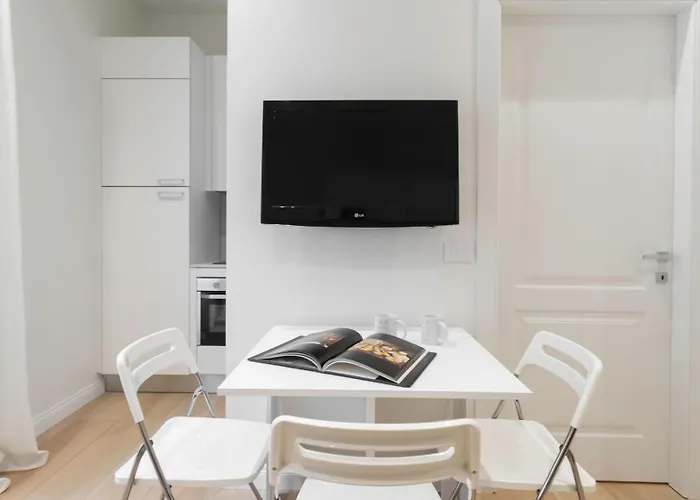 Apartment Italianway Easy - Melzo 24