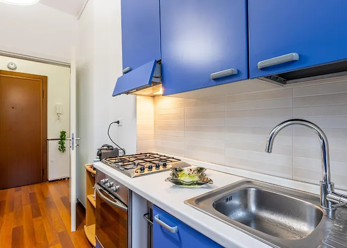 Porta Romana Luminoso Trilocale Con Balcone 公寓