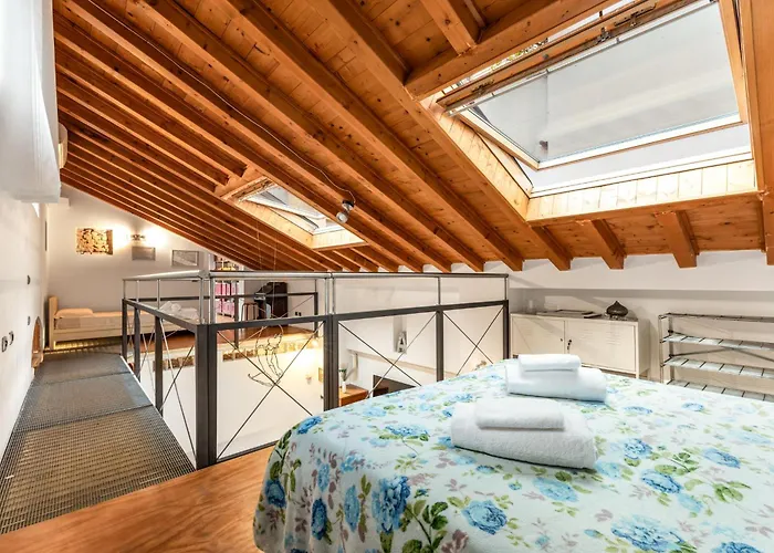A Loft - Metro Centro- 5 Posti Appartamento