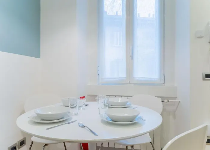 Moda Porta Romana M3 Lodi Tibb Self-check-in