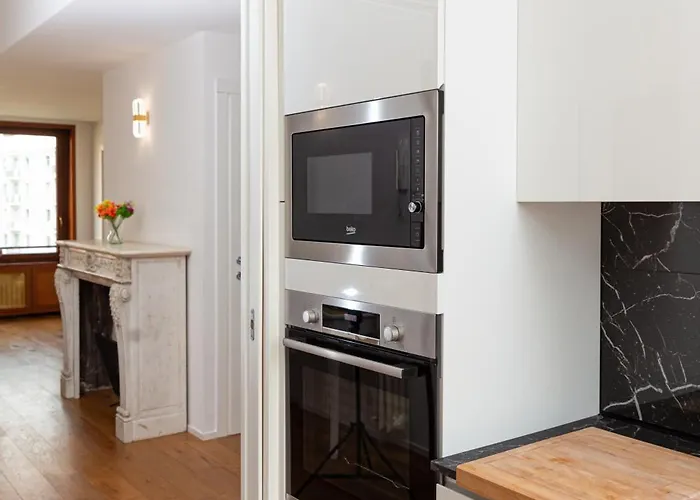Artstay - Free Parking, Luxury Apt, M5, Sauna Apartmán