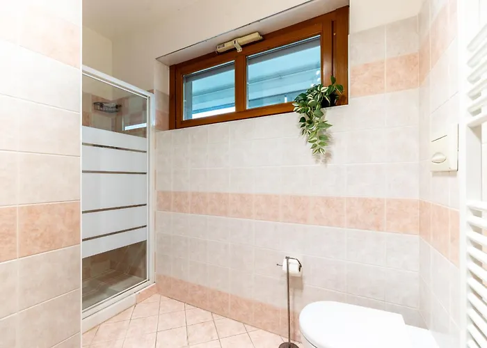 Luminoso Attico Con Garage Gratis Vicino Al Duomo E Allo Ieo *