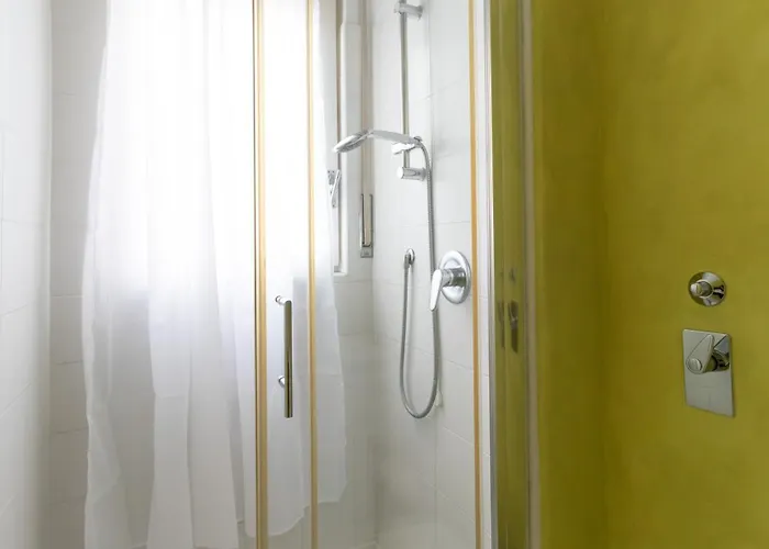 Italianway Easy - Plinio 64 Милан