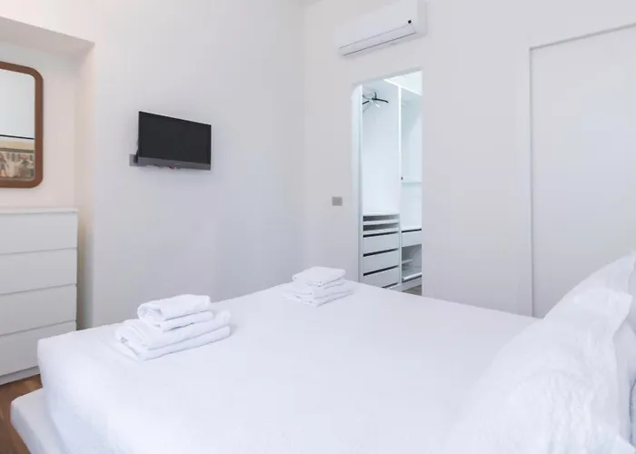 Italianway Easy - Nazario Sauro 5 ميلان