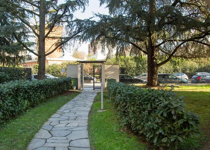 Apartment Kaktus House - Your Away From In Mailand