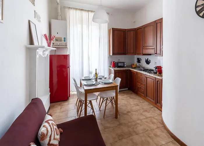 Lejlighed Elegant Near Metro Porta Romana,3 Fermate Subway-stop A Duomo, Wifi-netflix Free *