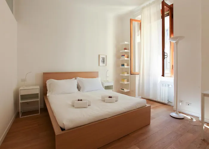 Hacca Collection - Arco Della Pace - Sempione - Chinatown 2br Apartment *