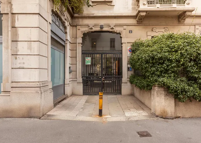 12 Minutes From Duomo - Modern Loft Milánó