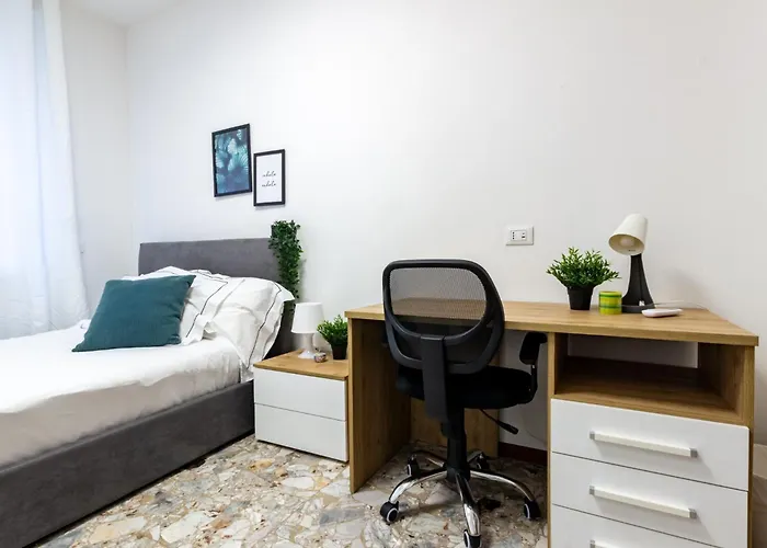 Spacious 4-bed 2-bath, 3 Min Walk To M1 Bande Nere * Milán