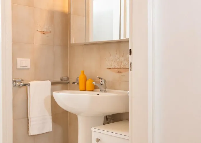 Artstay - Exclusive In Porta Romana, Free Parking Milan