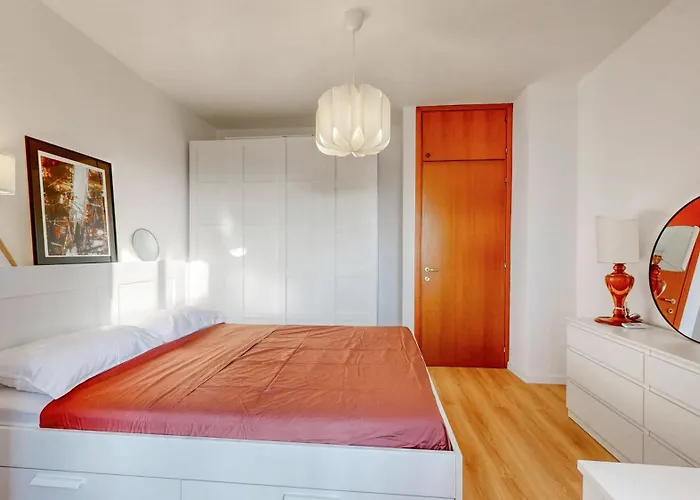 Brand New 1 Bedroom In Navigli Area Apartmán *
