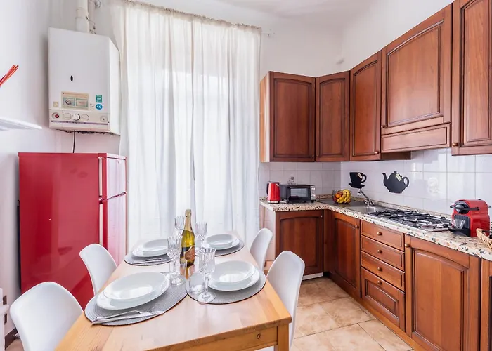 Lejlighed Elegant Near Metro Porta Romana,3 Fermate Subway-stop A Duomo, Wifi-netflix Free