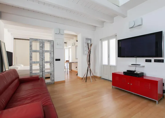 Hacca Collection - Open Space In Porta Ticinese