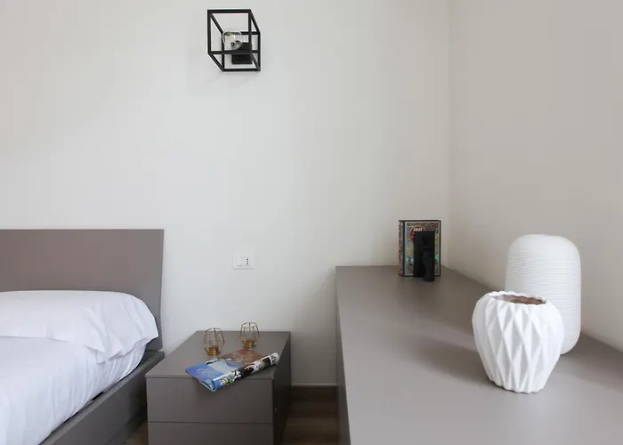 Hacca Collection - Isola-garibaldi District 1br דירה *