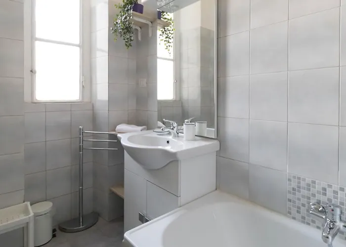 Appartement Piazza Lima 1 *