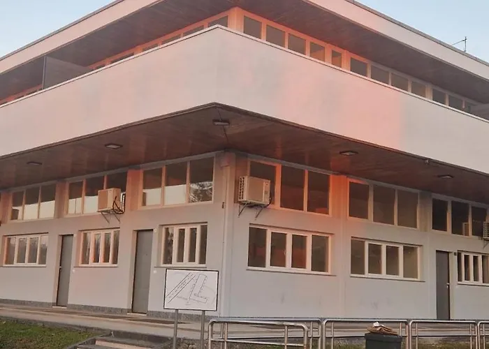 Cozy Flat In Famagosta Area Near Unipol Forum Di Assago *