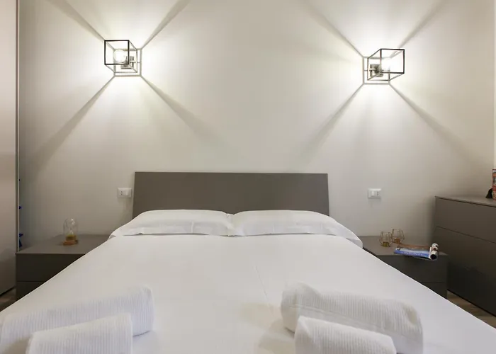 Hacca Collection - Isola-garibaldi District 1br * מילאנו