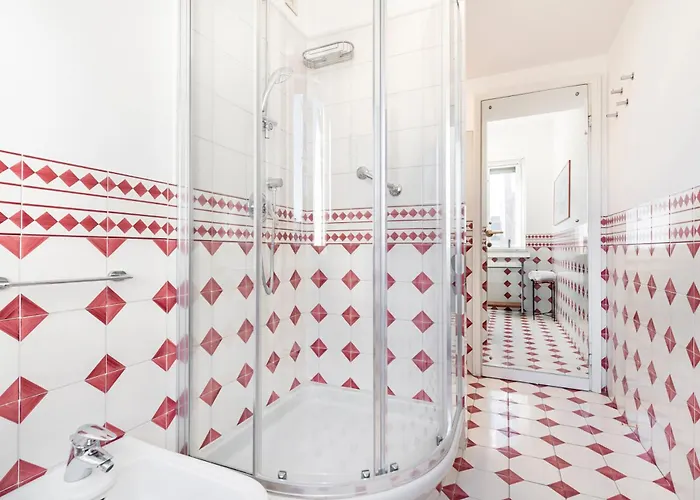 Easylife - - Spallanzani 15 - Porta Venezia *