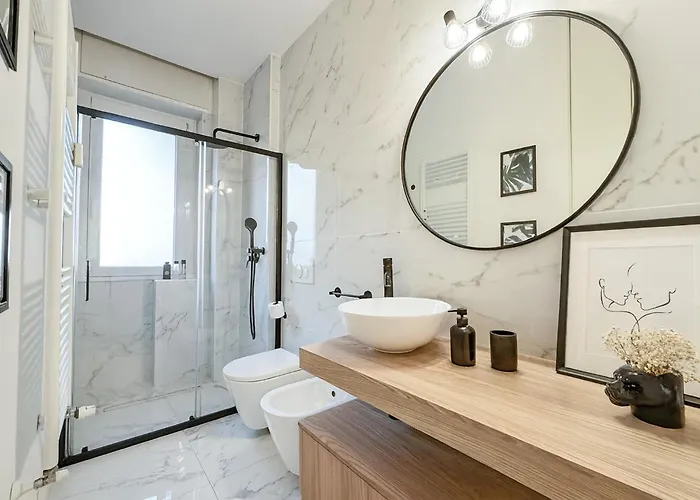 The Boutique - Tram 14 Direct To Duomo - Tortona Design With Balcony - Center