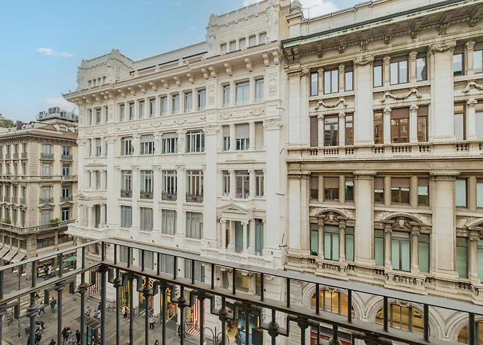 Bilocale In Piazza Duomo 4pax 아파트 밀라노