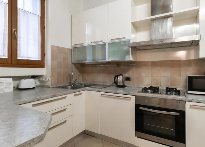 Italianway Easy - Muratori 8 * Mediolan