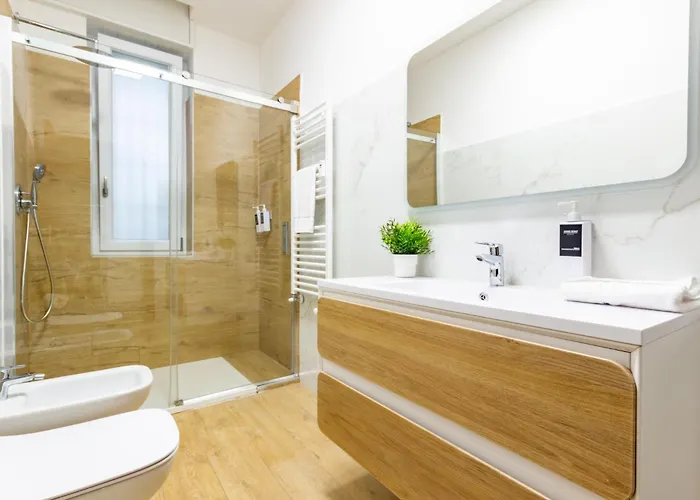 Apartmán Spacious 4-bed 2-bath, 3 Min Walk To M1 Bande Nere