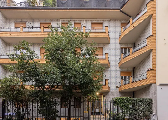 Porta Romana Luminoso Trilocale Con Balcone 公寓 *