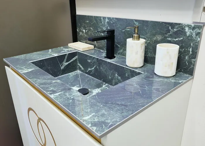 3 Minutes' Walk From The Duomo Cathedral *