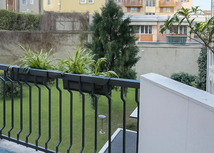 The Boutique - Tram 14 Direct To Duomo - Tortona Design With Balcony - Center