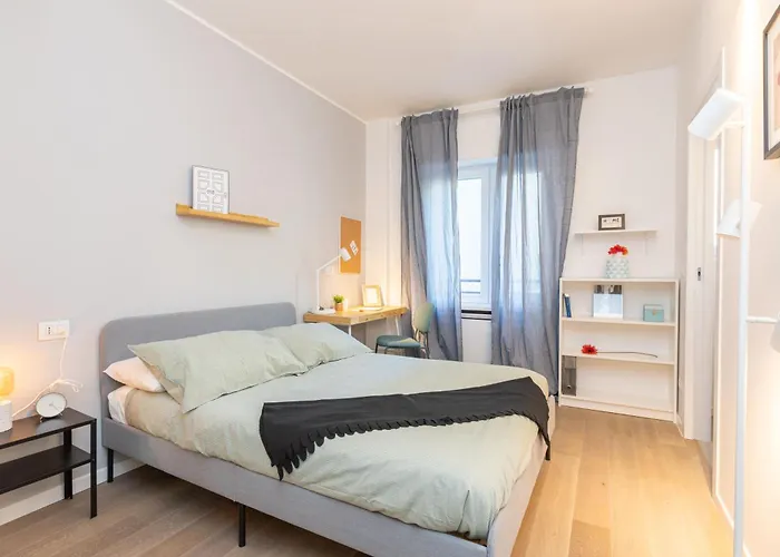 Joivy Solari Tolstoj Apartman