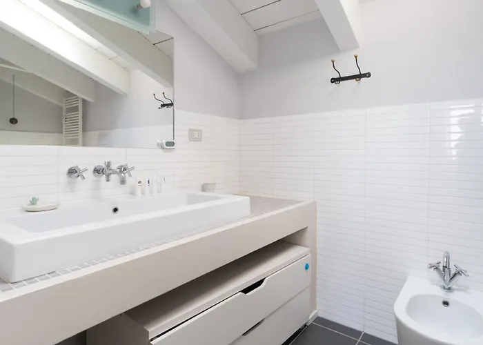 Italianway Easy - De Sanctis 14 * Milano