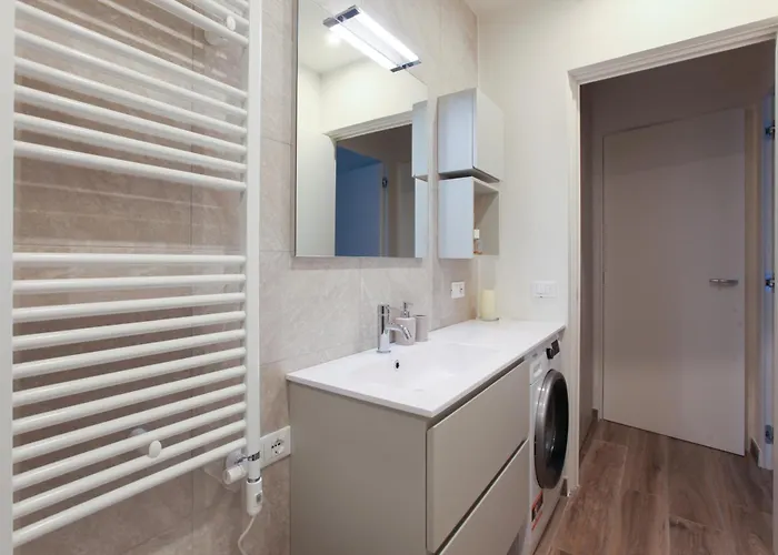 Hacca Collection - Isola-garibaldi District 1br דירה