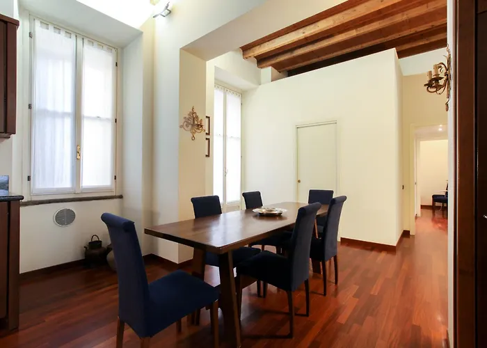 Hacca Collection - Corso Magenta, Unique And Charming 2br *