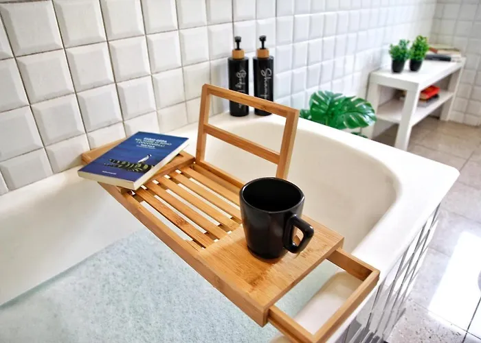 Spacious And Modern - Solari *