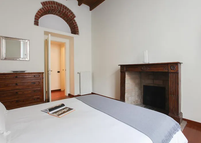 Hacca Collection - Corso Magenta, Unique And Charming 2br Apartament *