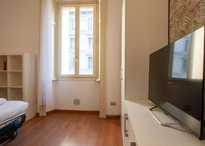 Italianway - The B Village New Apartment