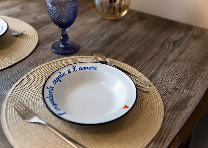 Daire Artstay - Duomo, Spiga, Near Metro M1 Milano