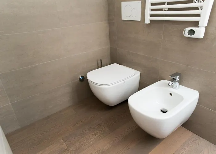 Artstay - Duomo, Spiga, Near Metro M1 Daire Milano