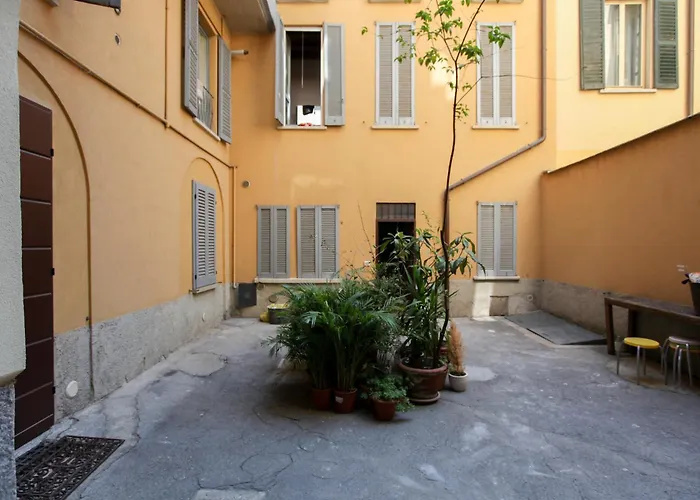 Hacca Collection - Open Space In Porta Ticinese *