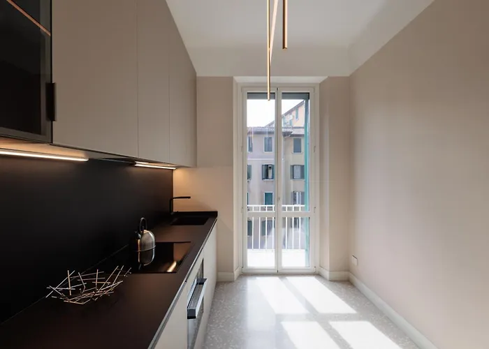 Modern Two-room Via Lambrate, 13 - Mirable Pm Appartamento *