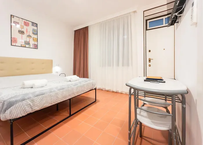 Rrrapido In Brera - Via Mercato *