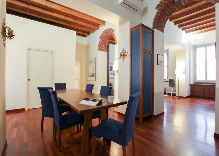 Hacca Collection - Corso Magenta, Unique And Charming 2br *