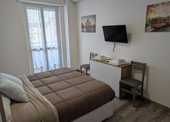 Urban - Near San Siro Stadium, Fiera Milano, American Embassy, Portello, Life And Arco Della Pace Movida