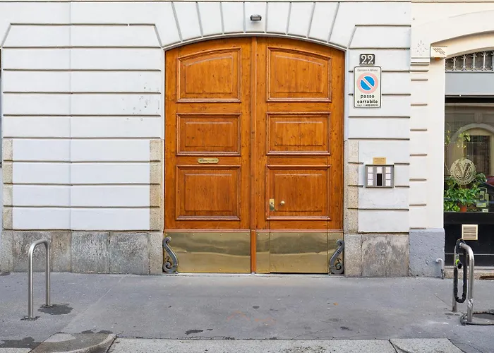 Appartamento La Vecchia Milano-les Nubles Vannucci - Il Ballatoio E Il Cortile Milano