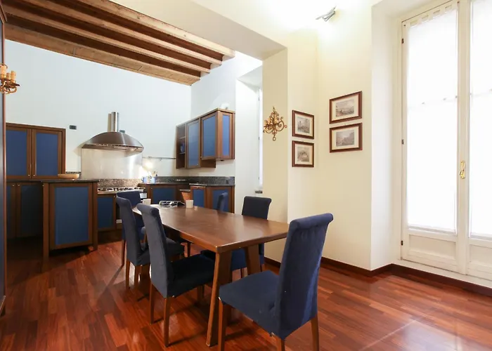 Hacca Collection - Corso Magenta, Unique And Charming 2br Mediolan