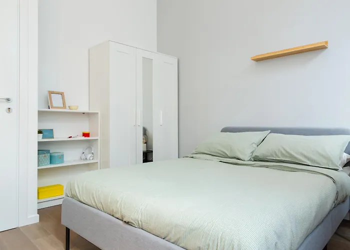 Joivy Solari Tolstoj Apartman Milánó